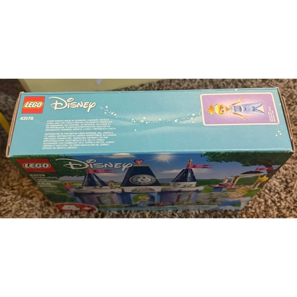Lego Disney Cinderella's Castle Celebration Building Set (NWT) 43178